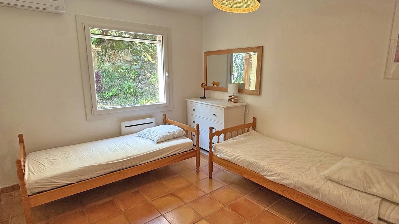 Photo of Bedroom in Plage de la Garonnette