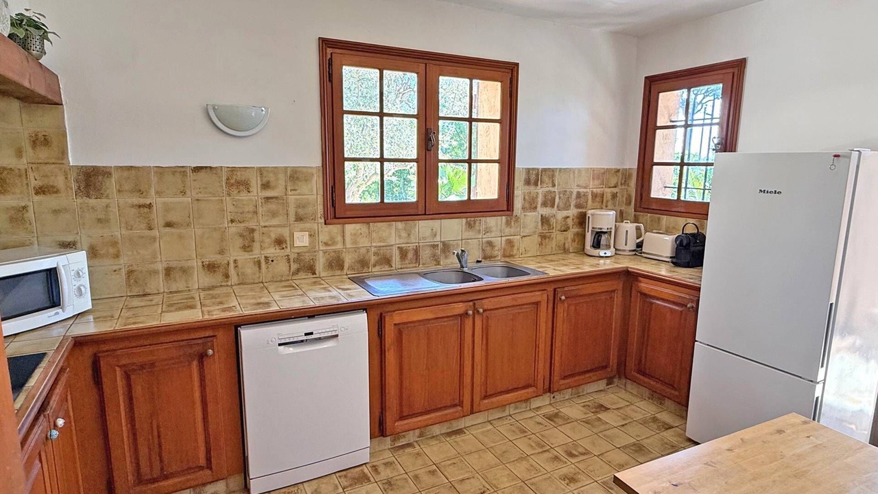 Photo of Kitchen in Plage de la Garonnette