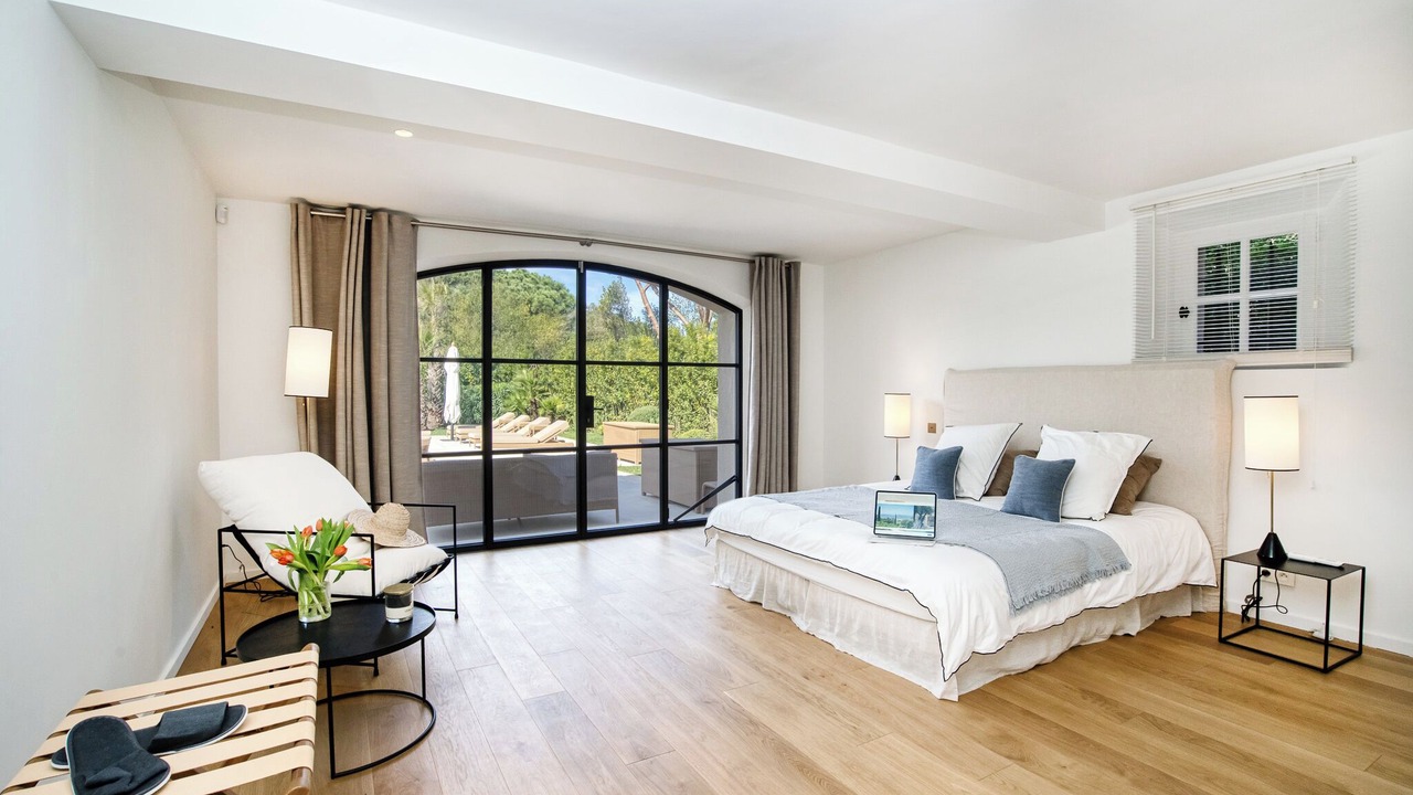 Photo of Bedroom in Saint-Tropez City Centre
