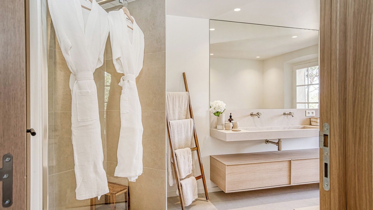 Photo of Bathroom in Saint-Tropez City Centre