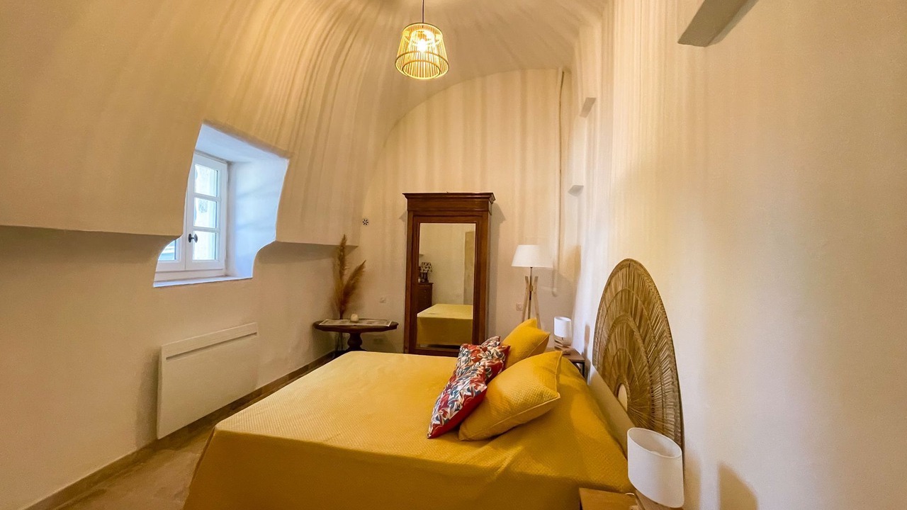 Photo of Bedroom in Maussane-les-Alpilles