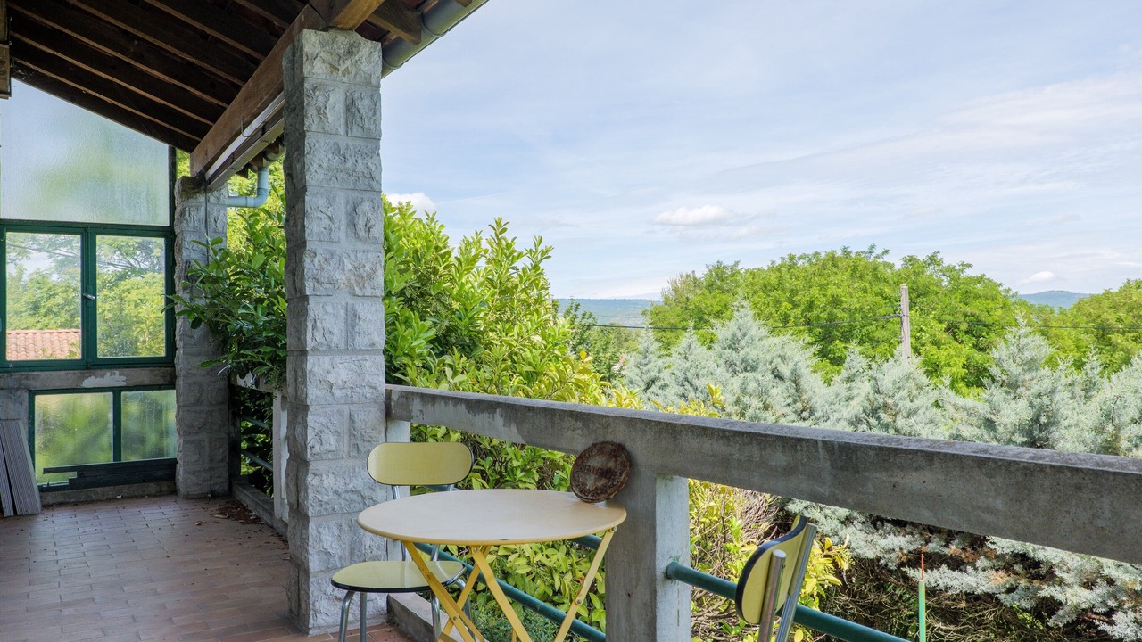 Photo of Outdoor in Saint-Etienne-de-Fontbellon