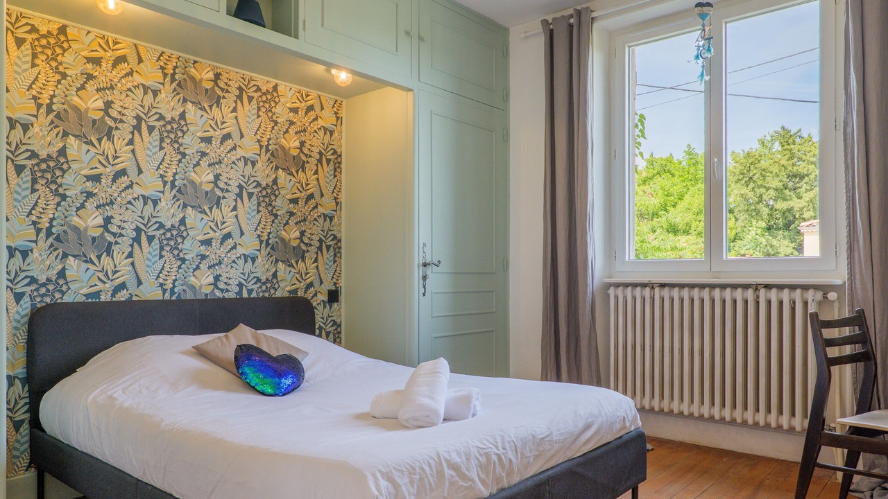 Photo of Bedroom in Saint-Etienne-de-Fontbellon