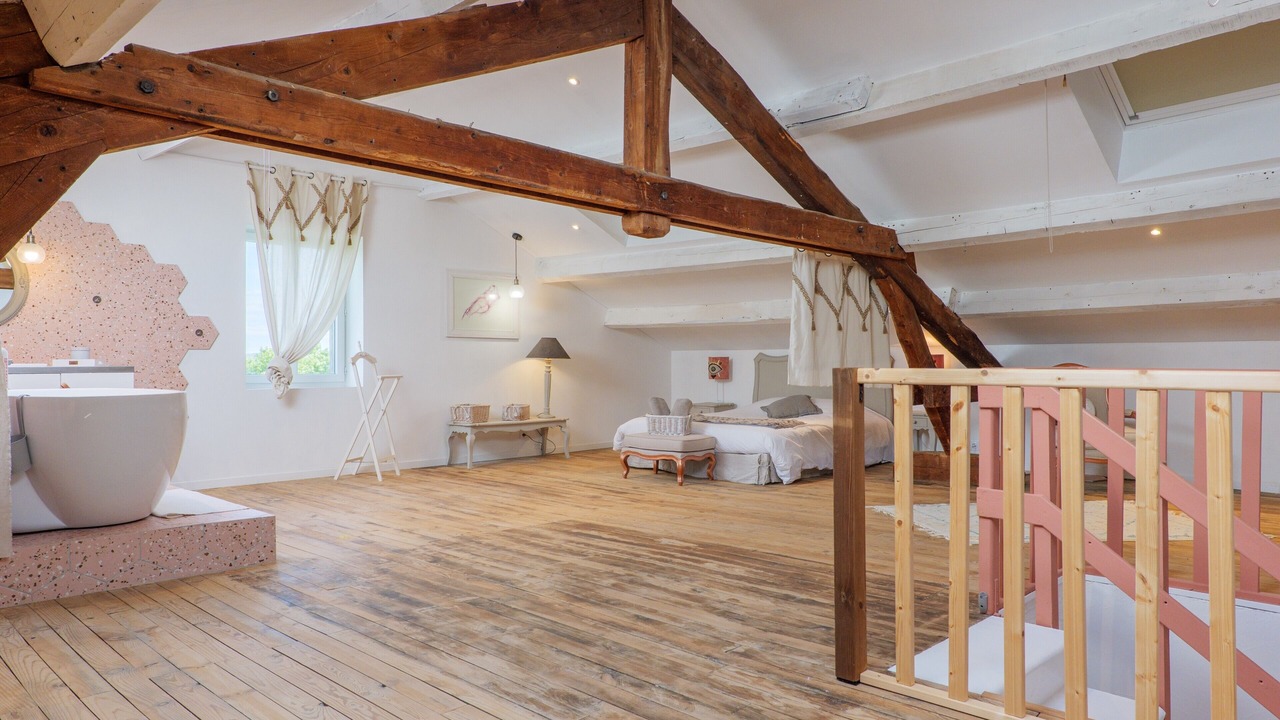 Photo of Bedroom in Saint-Etienne-de-Fontbellon