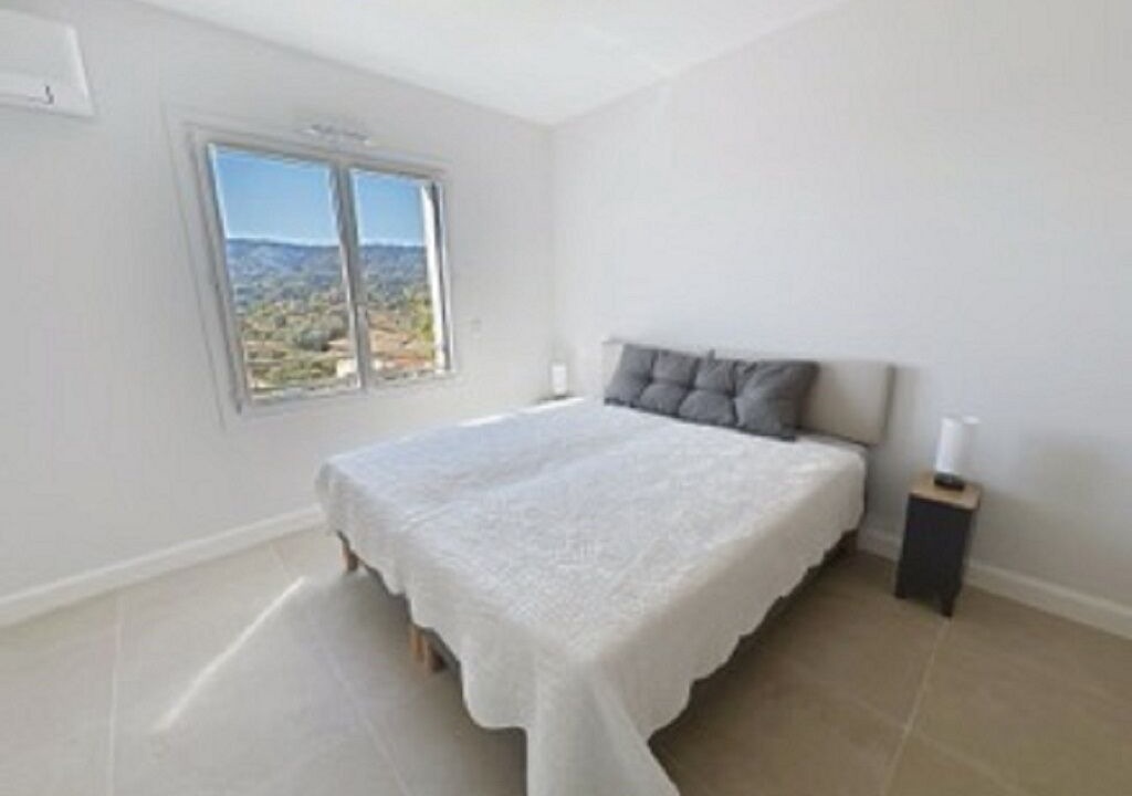 Photo of Bedroom in Pegomas
