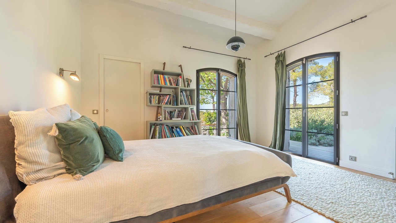 Photo of Bedroom in Maussane