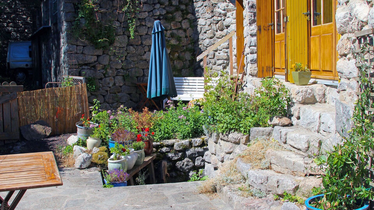 Photo of Outdoor in Mayres