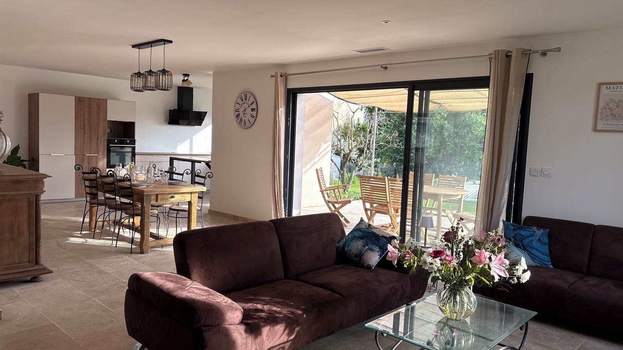 Photo of Livingroom in Sablet