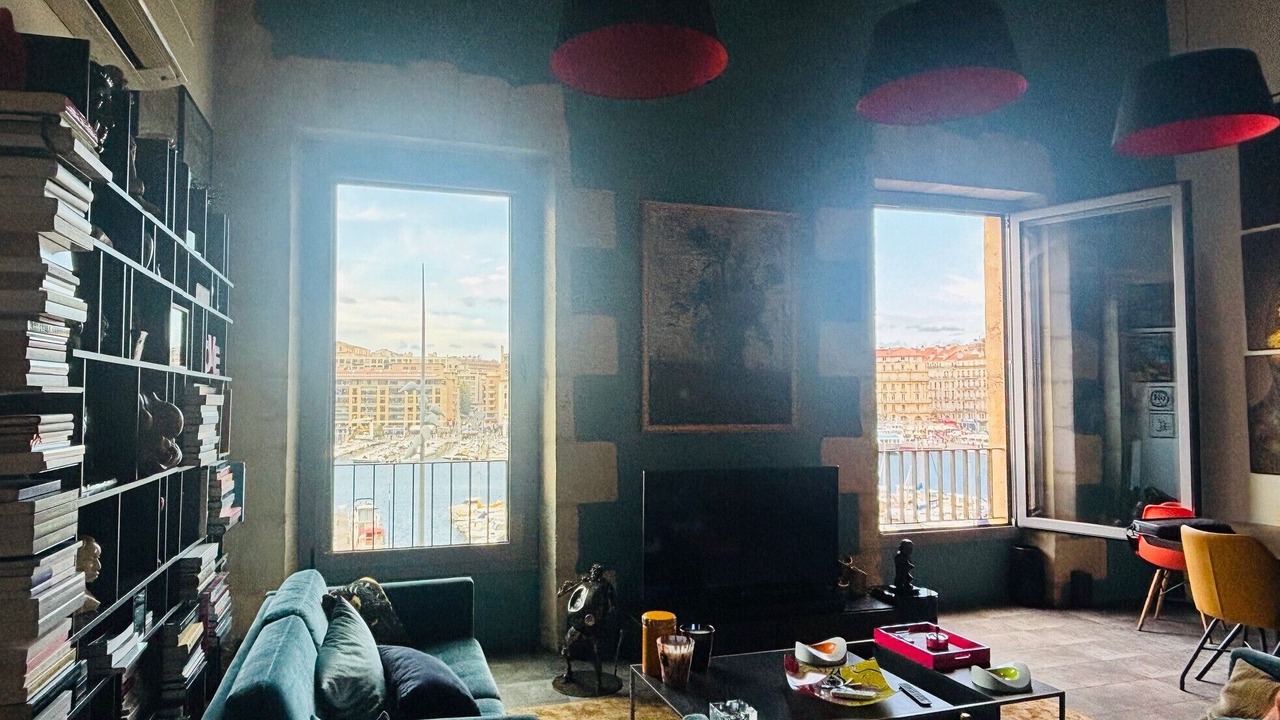Photo of Livingroom in Opera