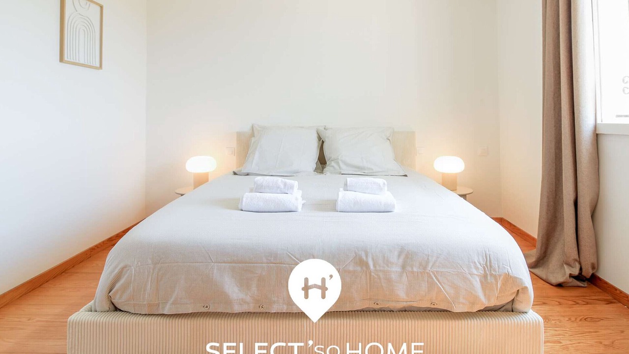 Photo of Bedroom in Bormes-Les-Mimosas