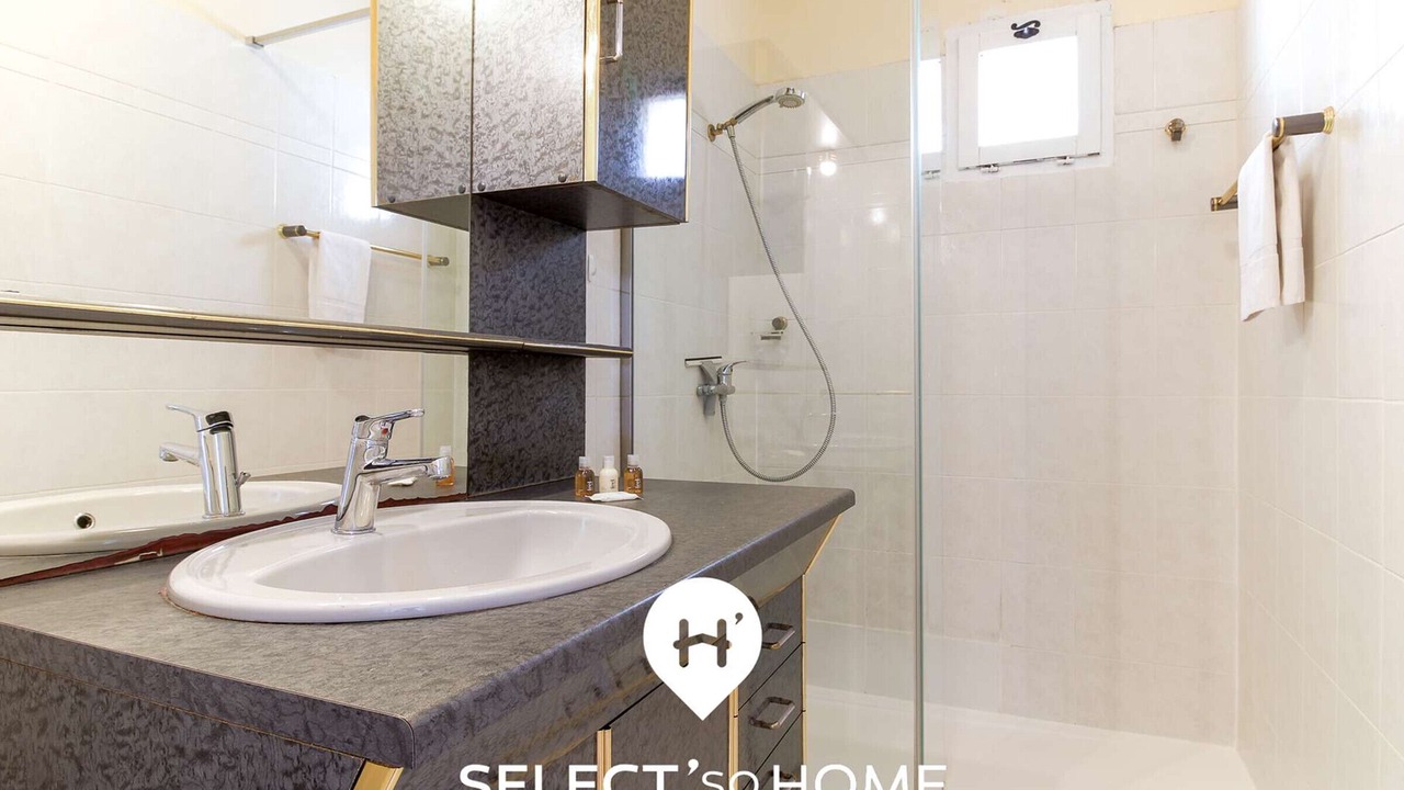 Photo of Bathroom in Bormes-Les-Mimosas