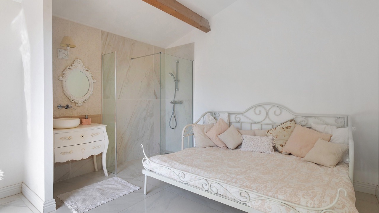 Photo of Bedroom in Le Revest-les-Eaux
