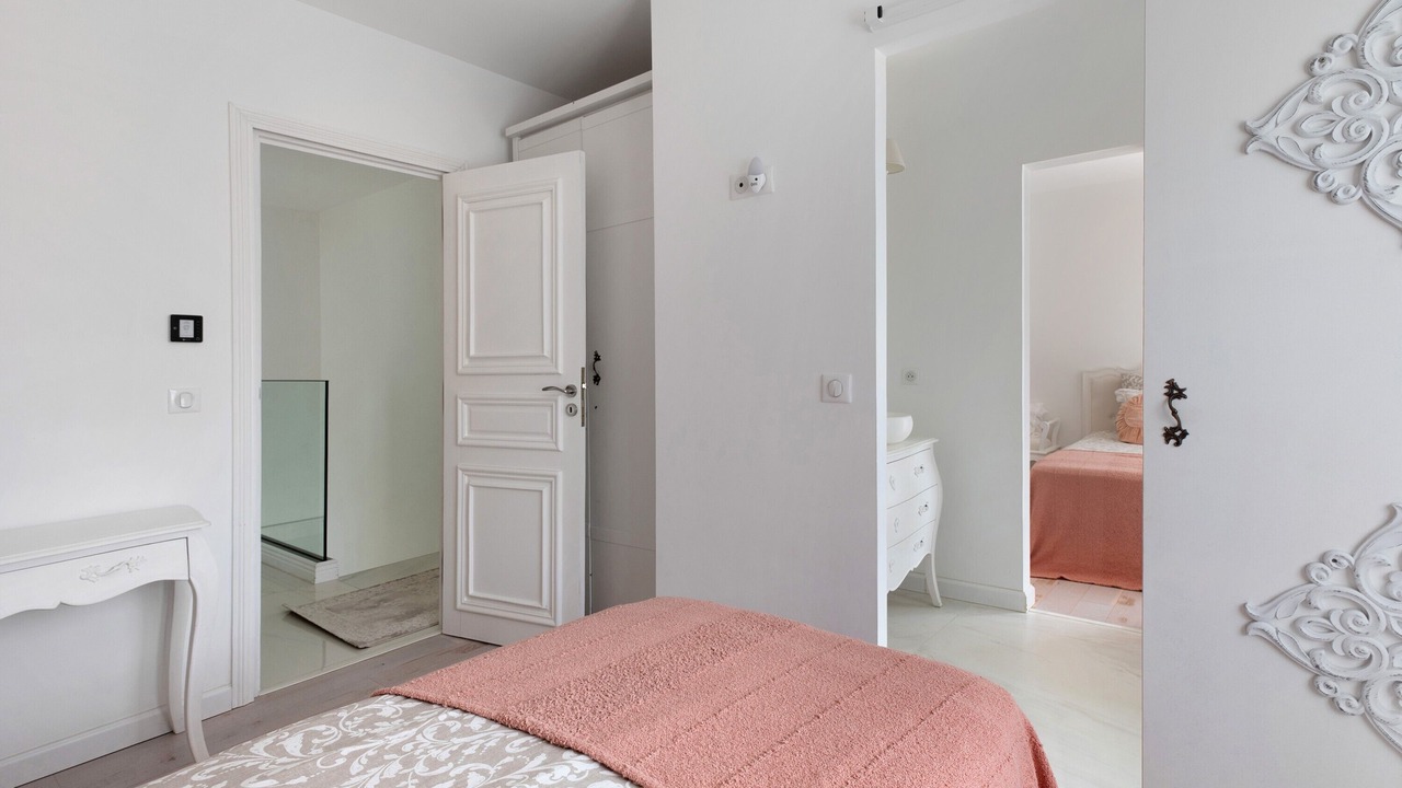Photo of Bedroom in Le Revest-les-Eaux