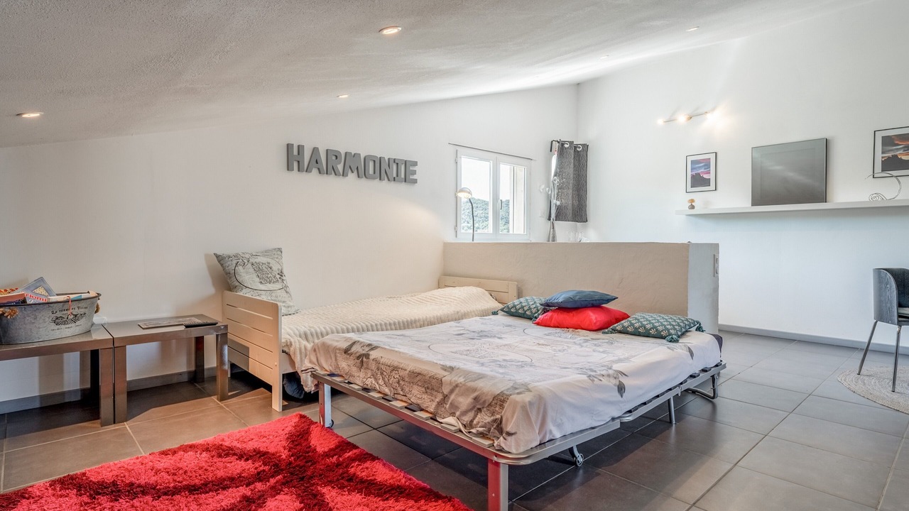 Photo of Bedroom in Entrechaux