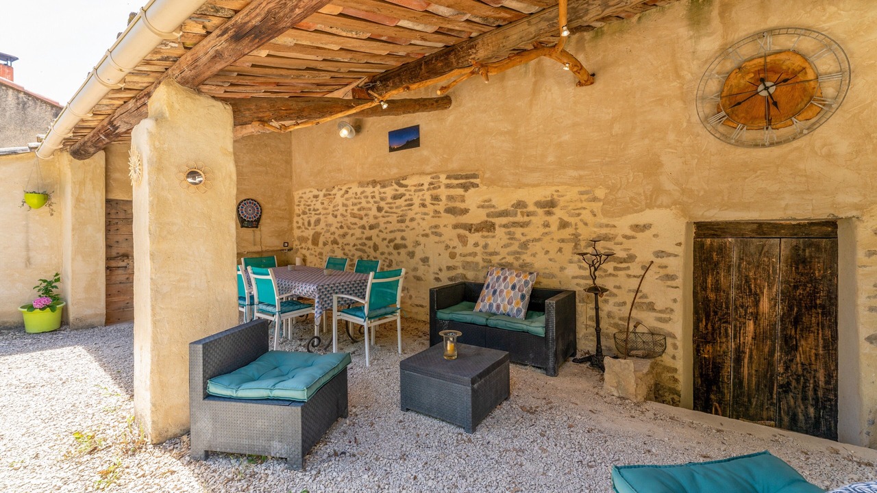 Photo of Outdoor in Entrechaux