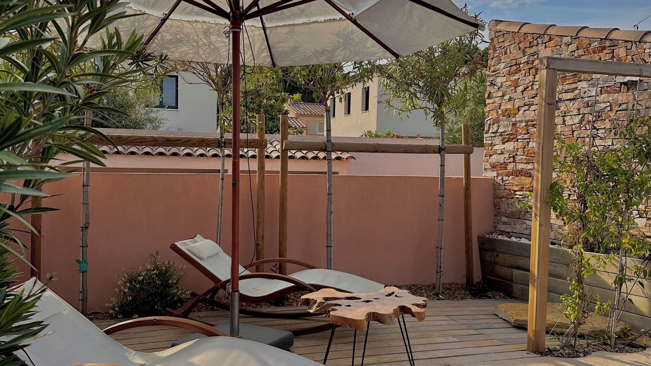 Photo of Patio Balcony in Eguilles
