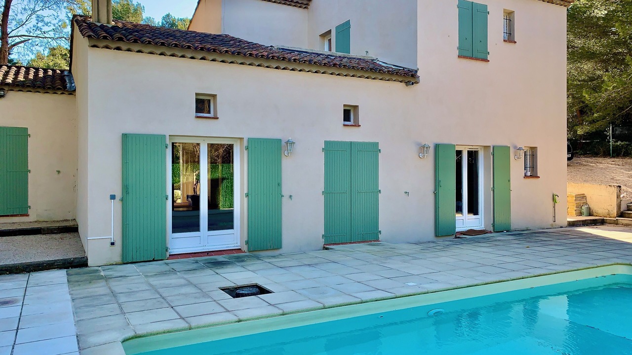 Photo of Outdoor in Pont Royal