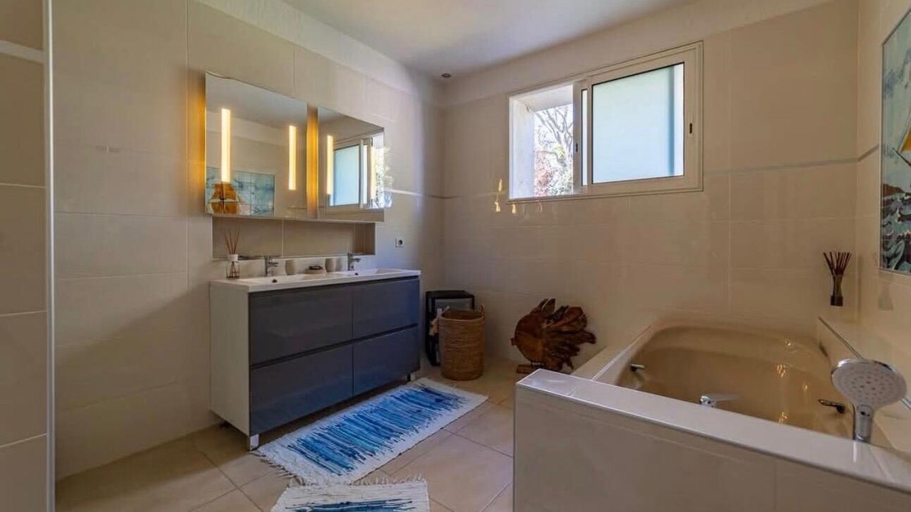 Photo of Bathroom in La Peyrade