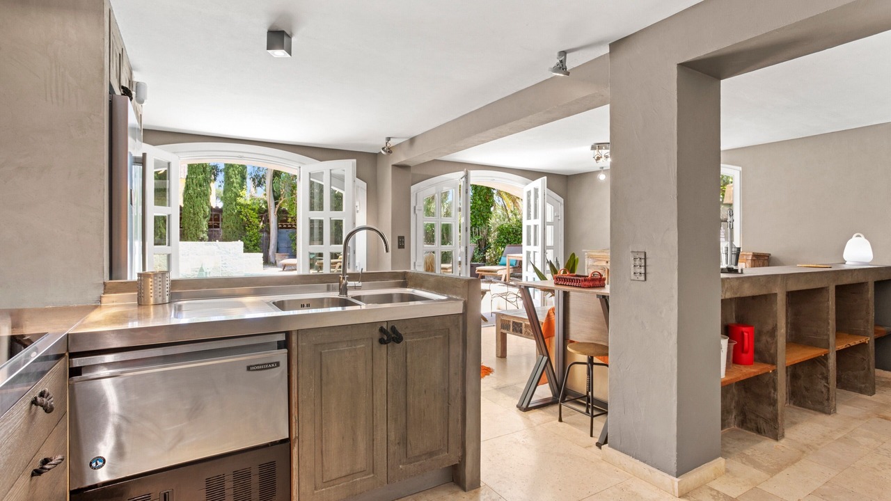 Photo of Kitchen in Plage de la Garonnette