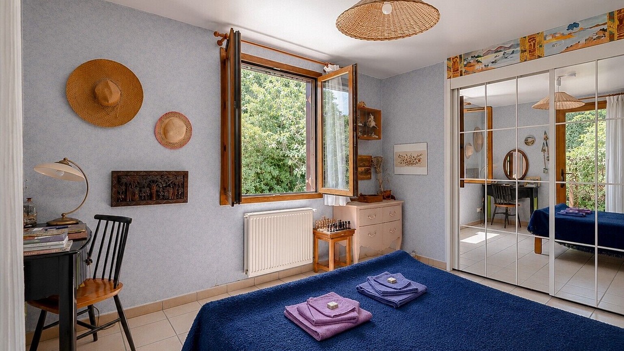 Photo of Bedroom in Bouc-Bel-Air