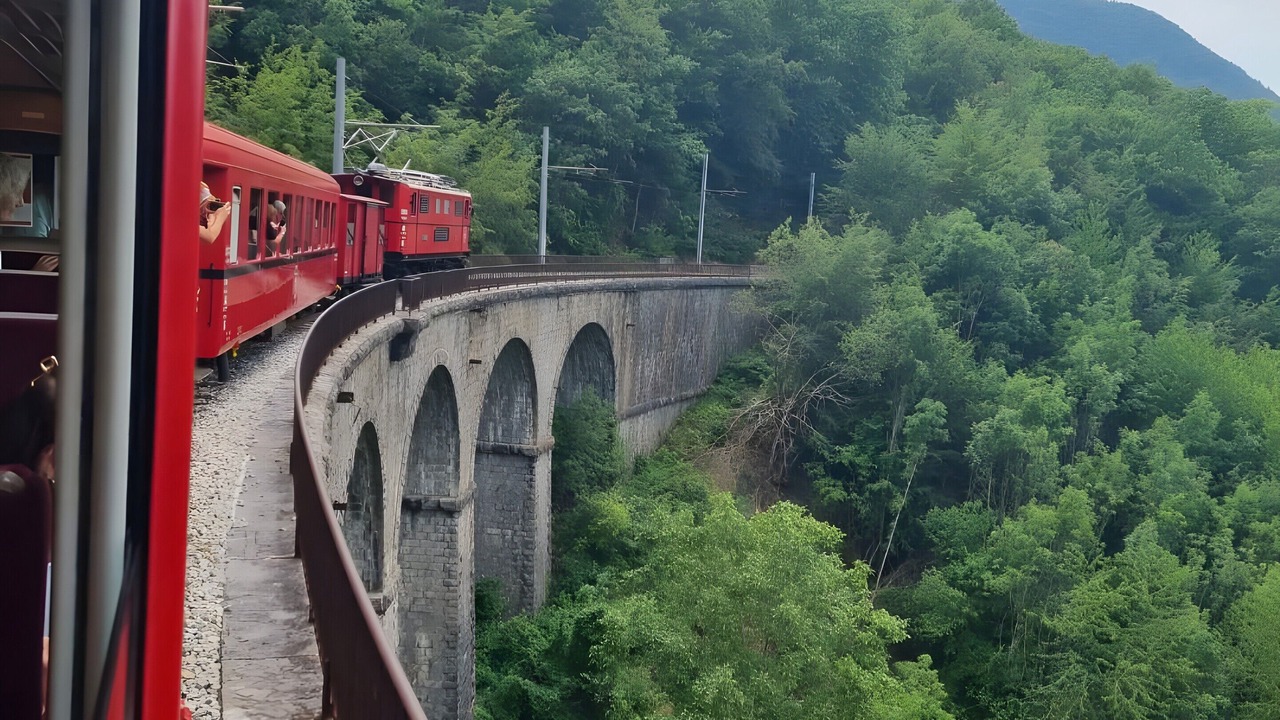 Photo of Others in Saint-Laurent-en-Beaumont