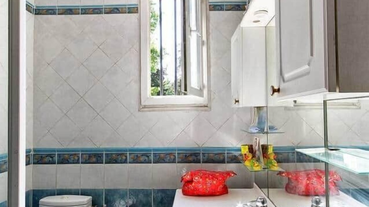 Photo of Bathroom in Saint-Barnabe