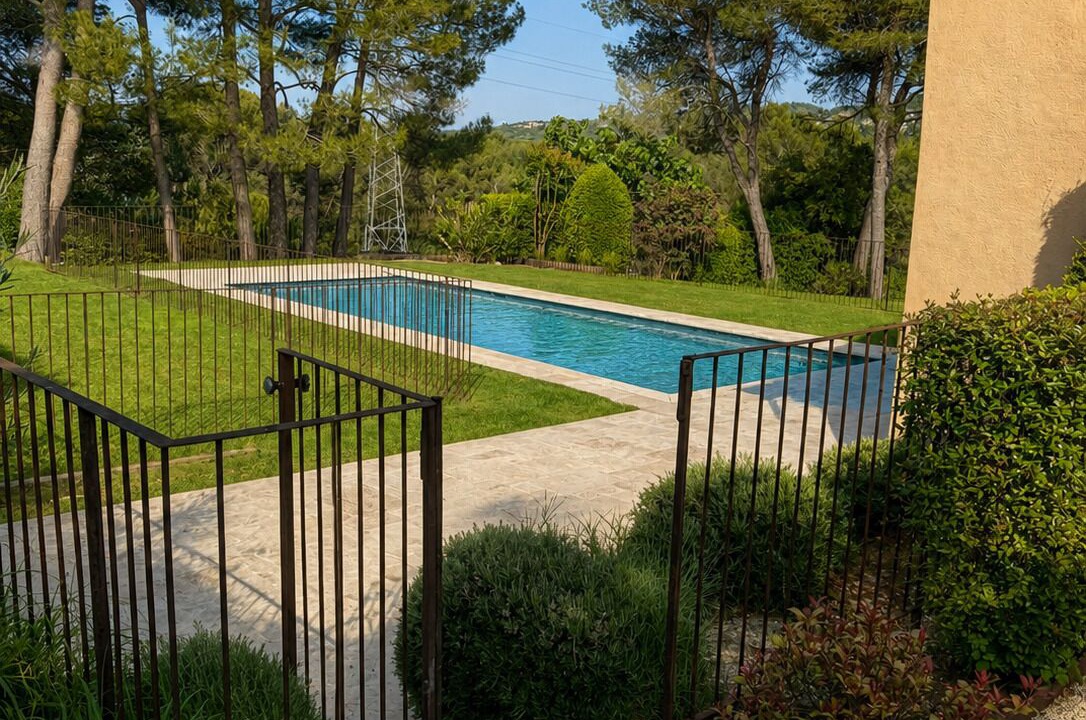 Photo of Outdoor in Pont Royal