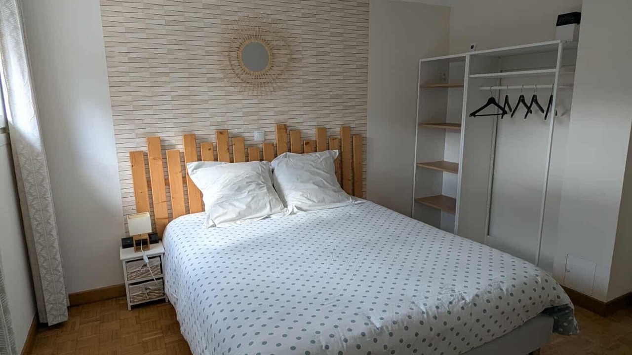 Photo of Bedroom in Monestier-de-Clermont