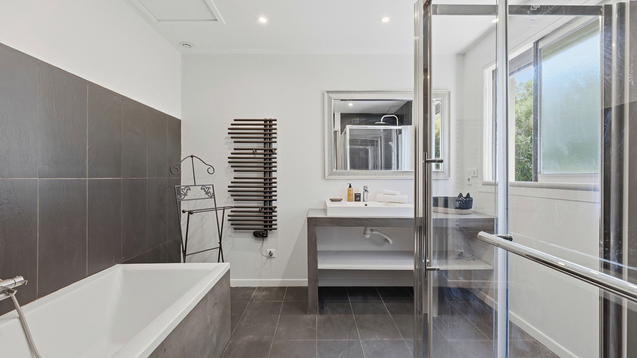 Photo of Bathroom in Jacou