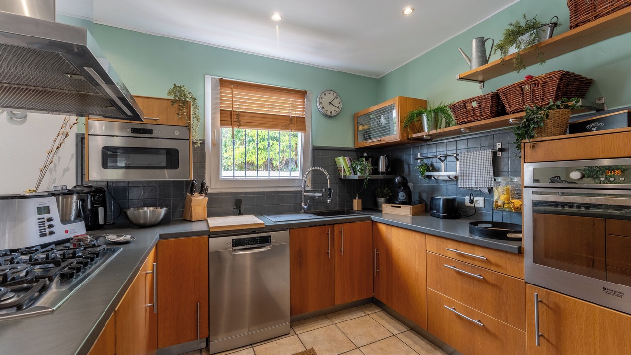 Photo of Kitchen in Chateauneuf-les-Martigues