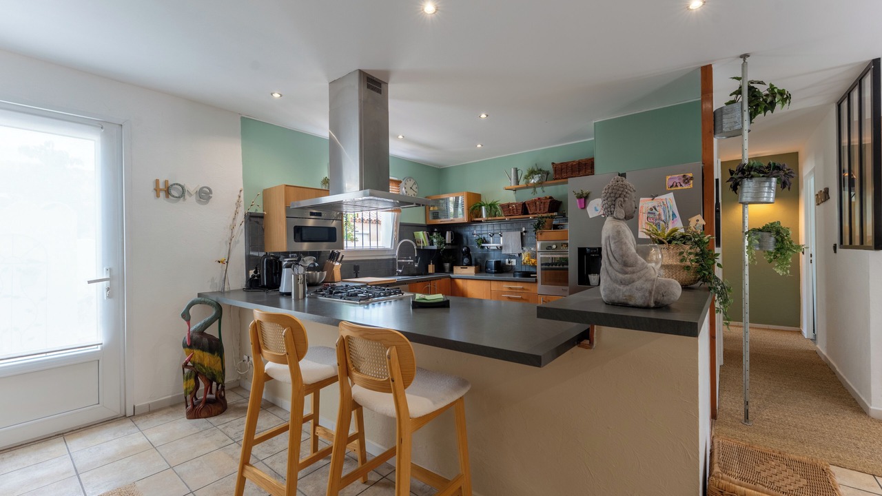 Photo of Kitchen in Chateauneuf-les-Martigues