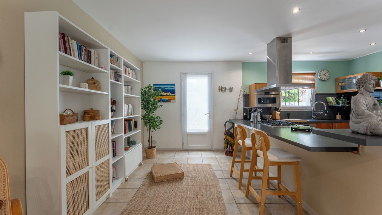 Photo of Kitchen in Chateauneuf-les-Martigues