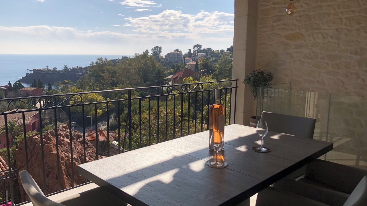 Photo of Outdoor in Espero-Pax
