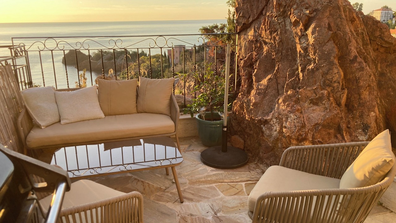 Photo of Outdoor in Espero-Pax