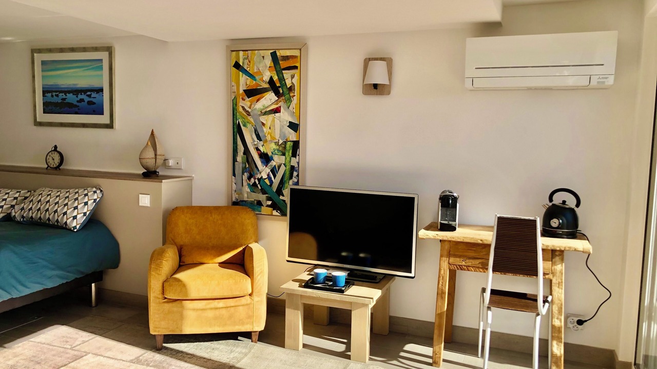 Photo of Bedroom in Espero-Pax