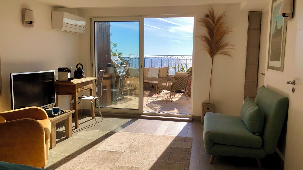 Photo of Livingroom in Espero-Pax