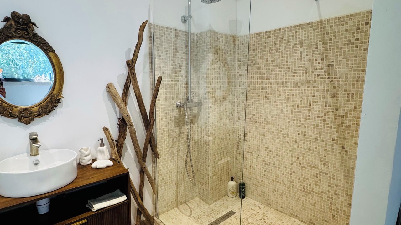 Photo of Bathroom in Maussane-les-Alpilles