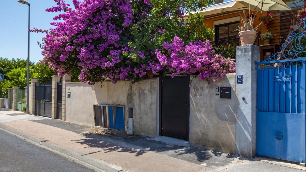 Photo of Outdoor in Lunel