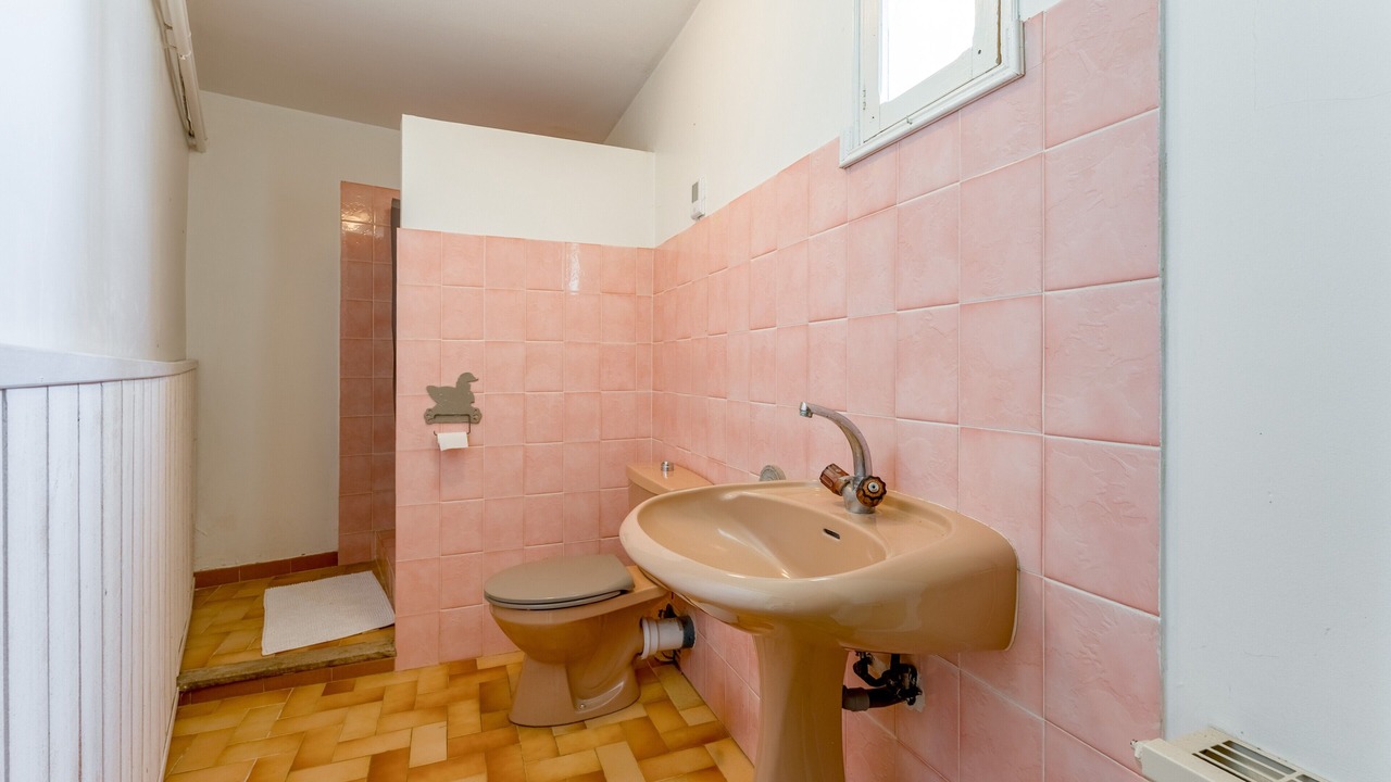 Photo of Bathroom in Jonquieres