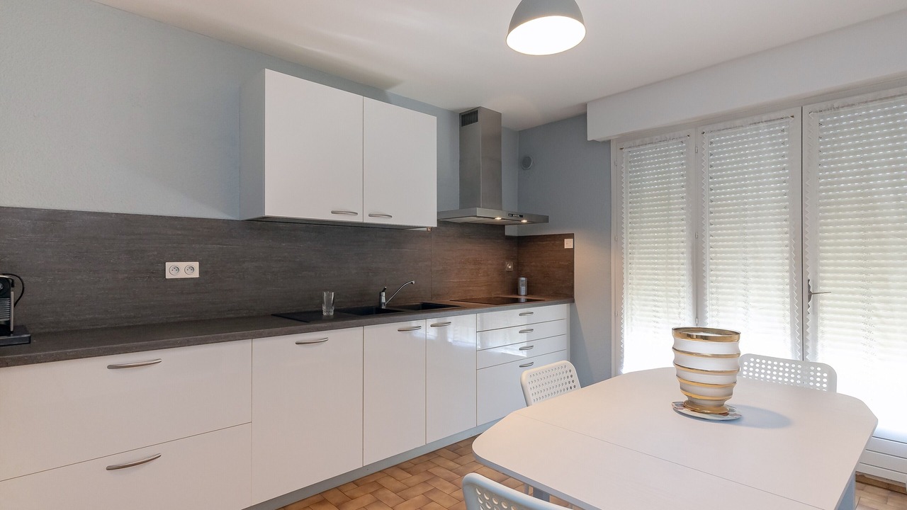 Photo of Kitchen in Saint-Etienne-de-Saint-Geoirs