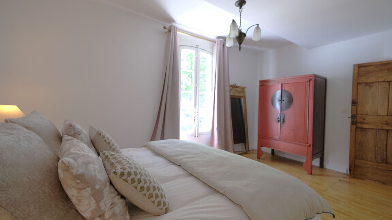 Photo of Bedroom in Saint-Antonin-sur-Bayon