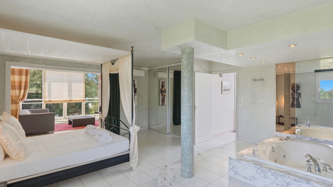 Photo of Bedroom in Villetelle