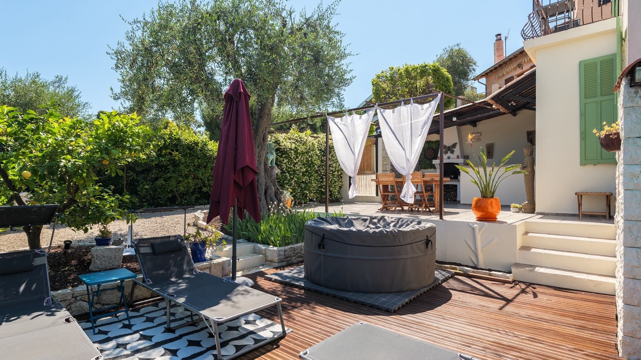 Photo of Patio Balcony in Saint Antoine