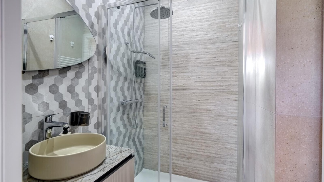 Photo of Bathroom in Juan-les-Pins