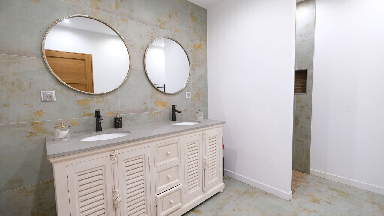 Photo of Bathroom in Mouries