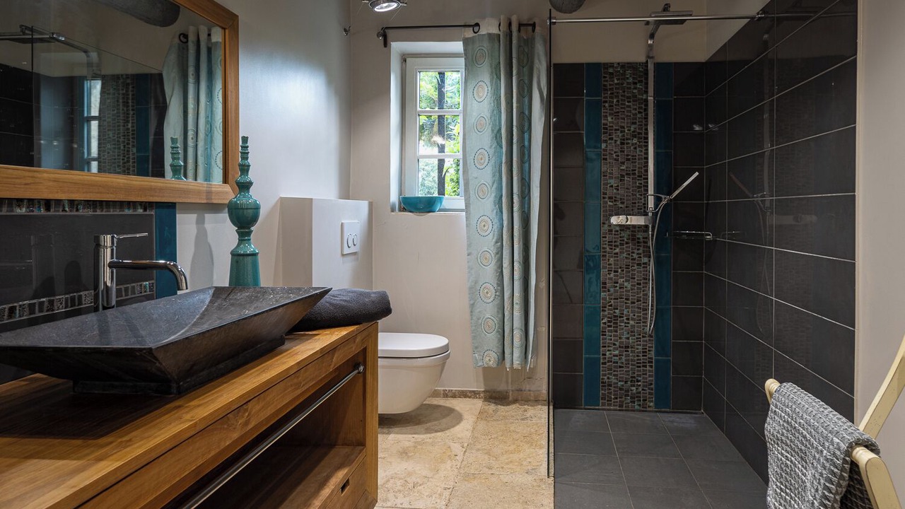 Photo of Bathroom in Cabrieres-d'Avignon