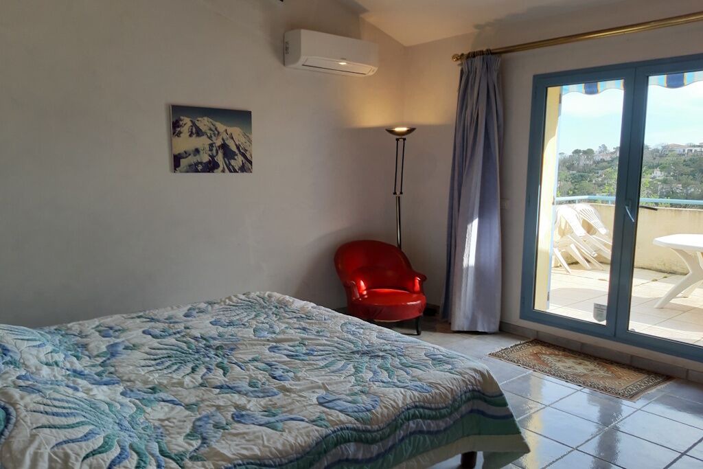 Photo of Bedroom in Chateauneuf-Grasse