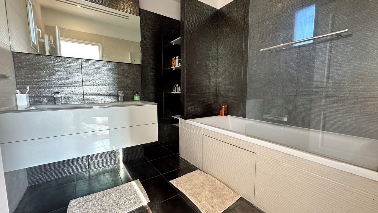 Photo of Bathroom in Les Aygalades