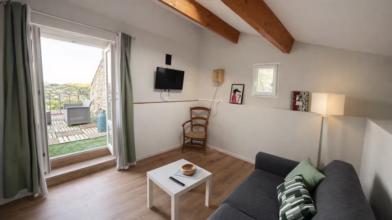 Photo of Livingroom in Saint-Paul-le-Jeune
