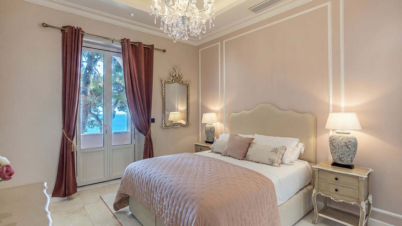 Photo of Bedroom in Cap-d'Antibes